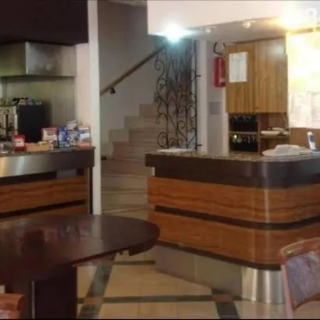 호텔 La Perla 스포토르노