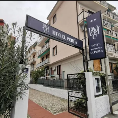 La Perla 2* Spotorno