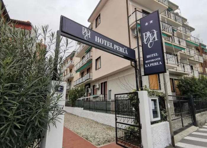 La Perla 2* Spotorno